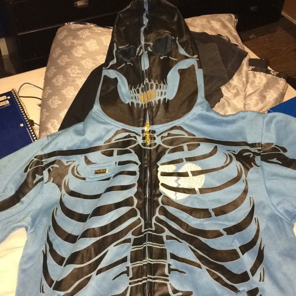 LRG Dead serious blue glow in dark jacket 2XL